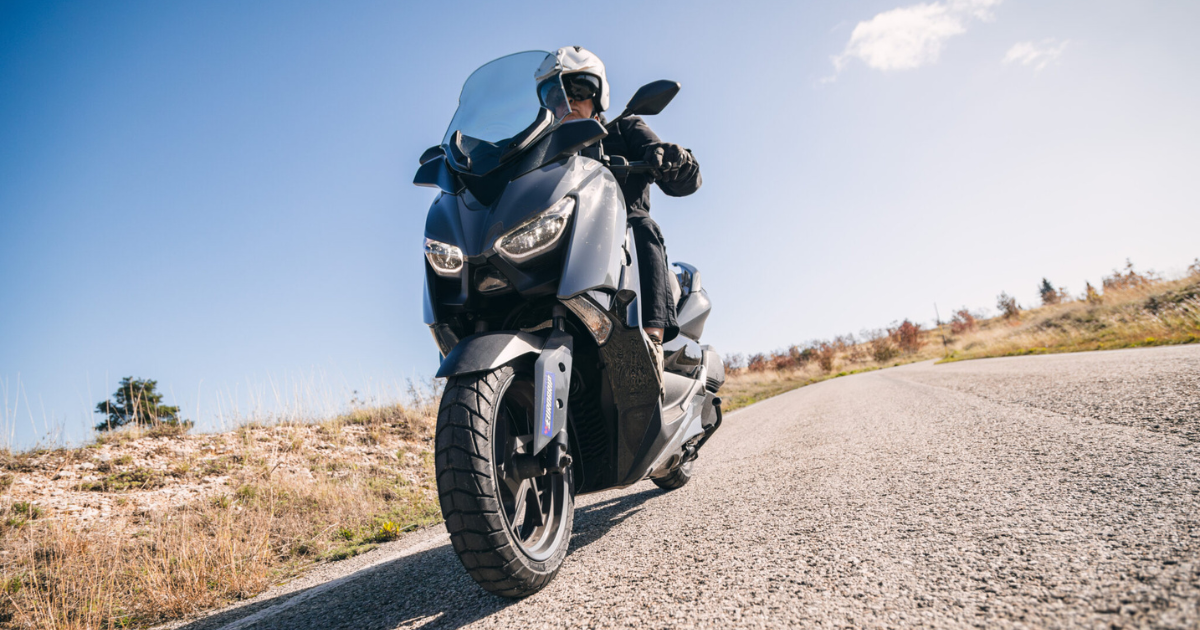 Entendendo as vantagens dos pneus sem câmara para sua motocicleta.